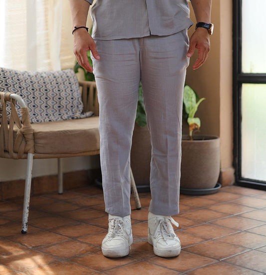 How to style linen pants for men in casual settings?